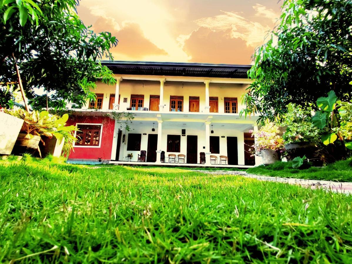 Geethani Tourist Home Polonnaruwa Luaran gambar