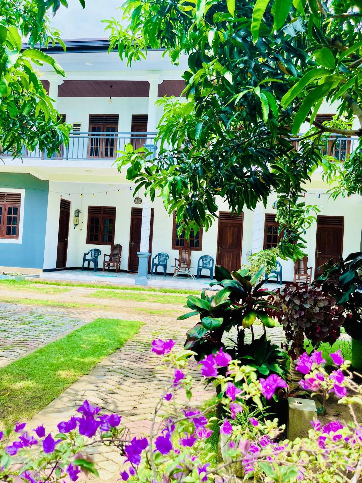 Geethani Tourist Home Polonnaruwa Luaran gambar